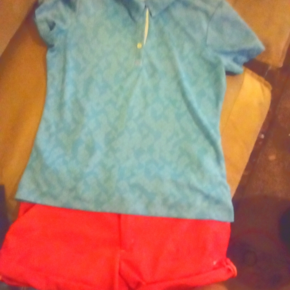 Woman's Nike outfit